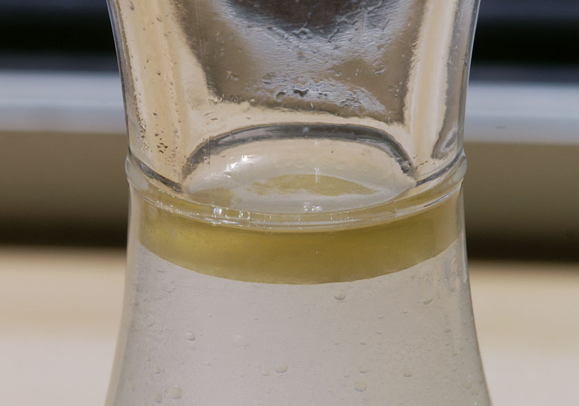 Ätherisches Lavendelöl auf dem Hydrolat
