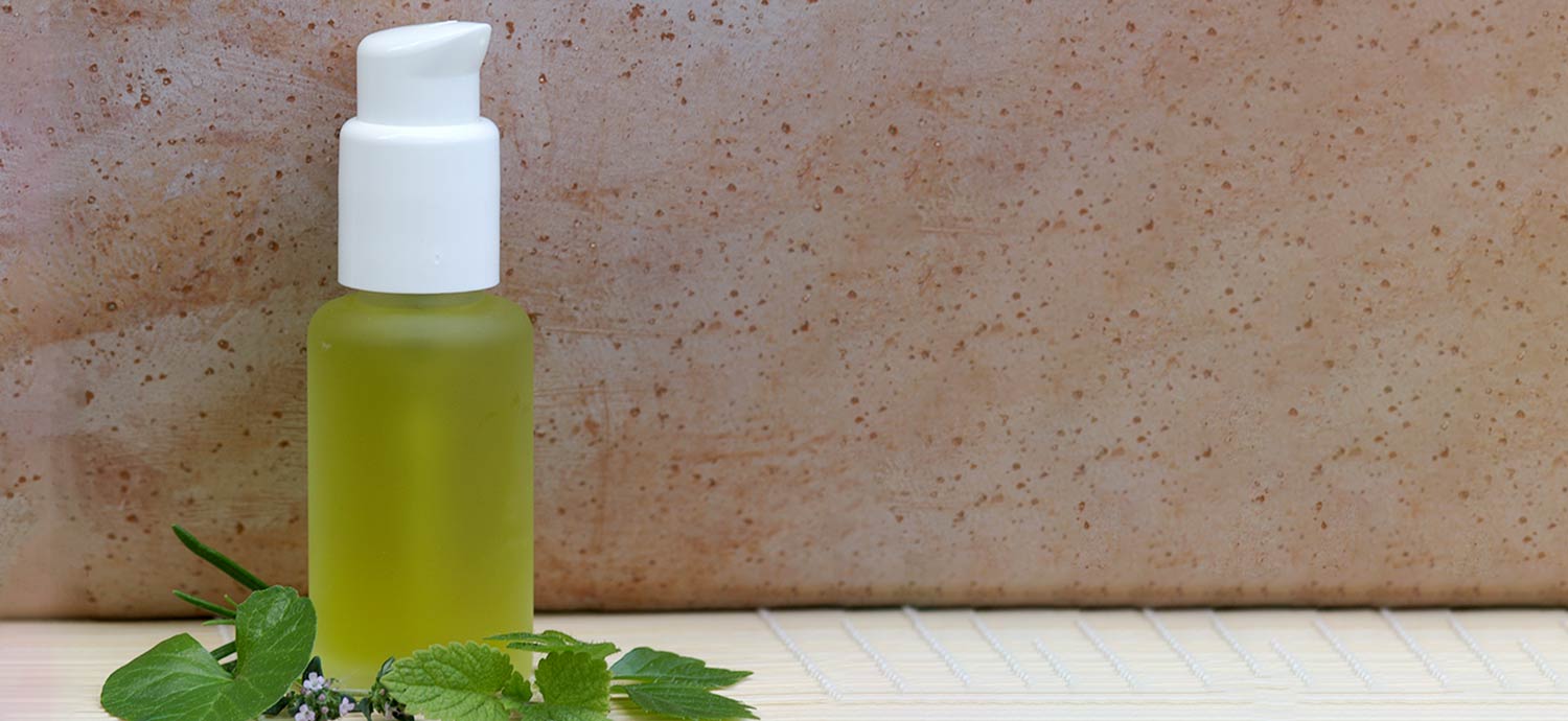 Aqua Herba aus frischen Pflanzenextrakten und Hydrolaten